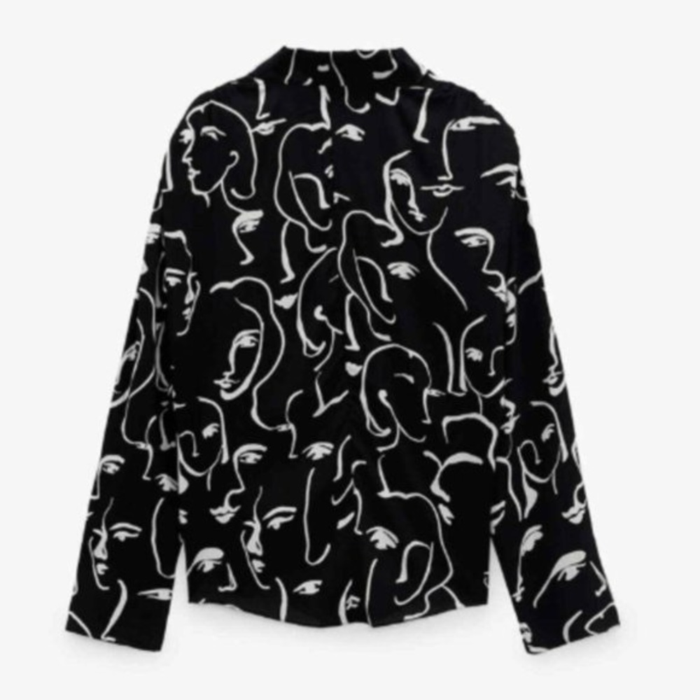 Zara Black & White Long Sleeve Abstract‎ Faces Top - Size Small 🖤🤍✨